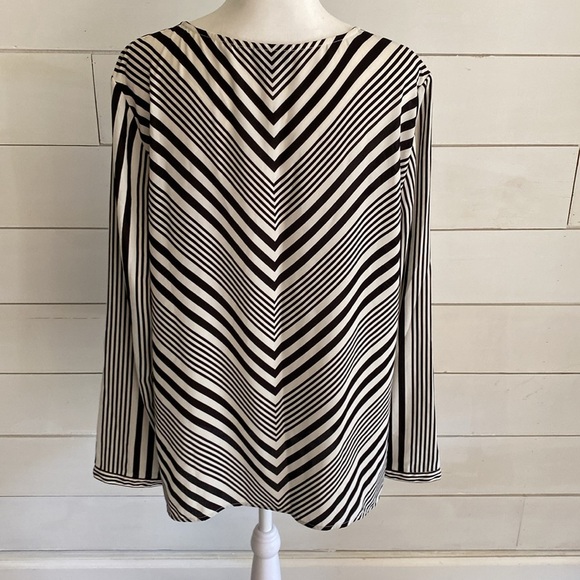 Talbots long sleeve diagonal stripe career blouse. Size L. 100% polyester. - Picture 6 of 16
